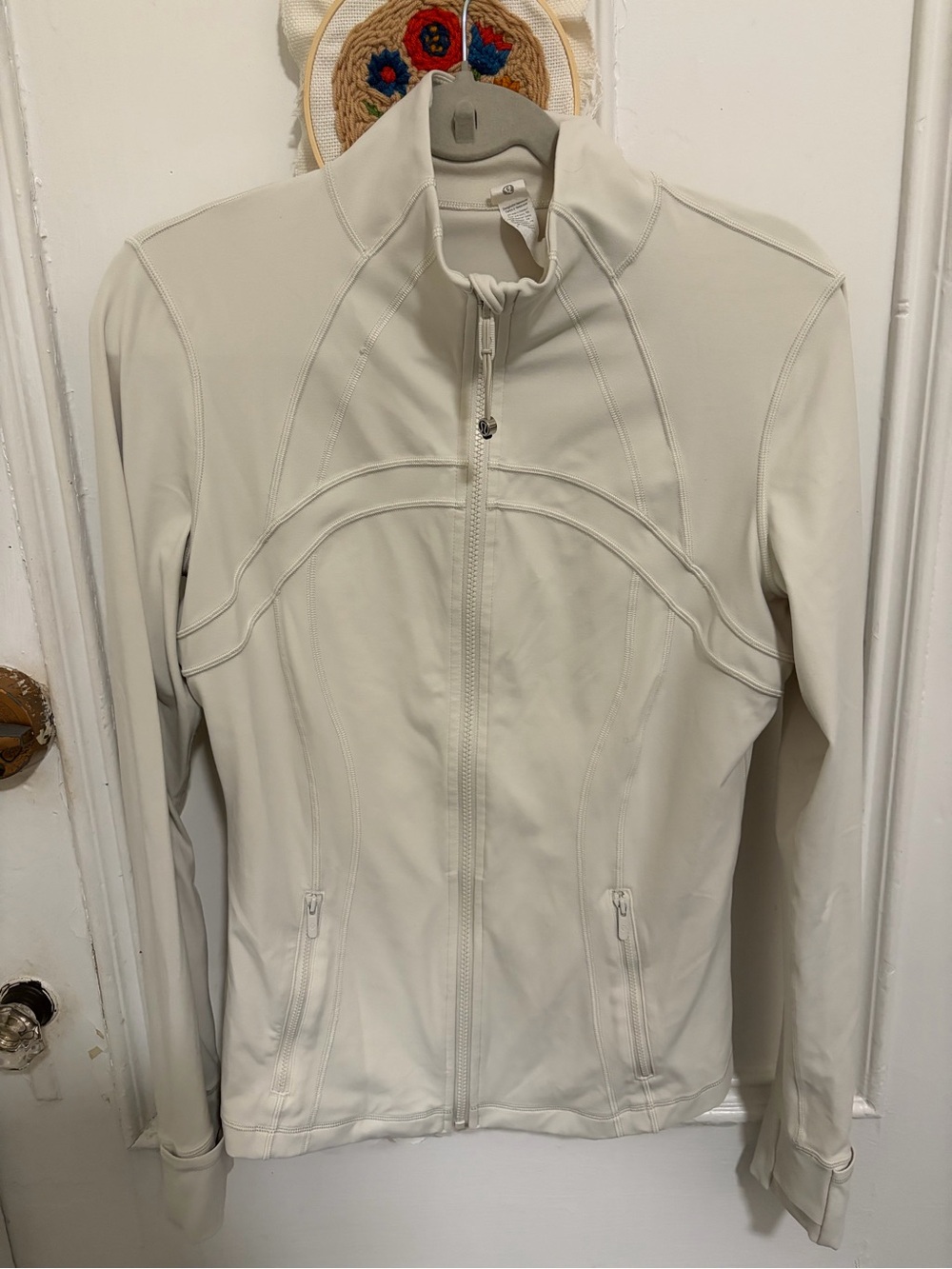 LULULEMON Women’s Cream Zip-Up Athletic Jacket